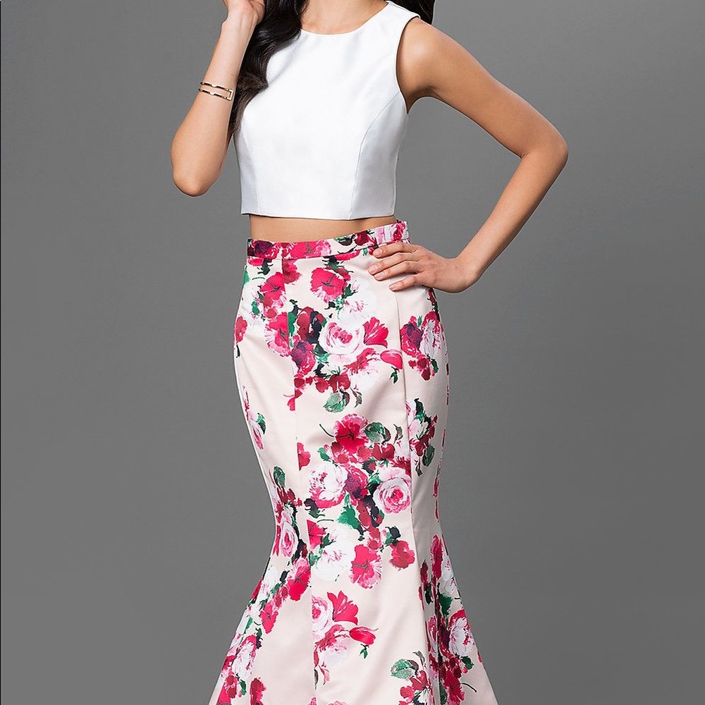 Beautiful 2 Piece Floral Prom Dress